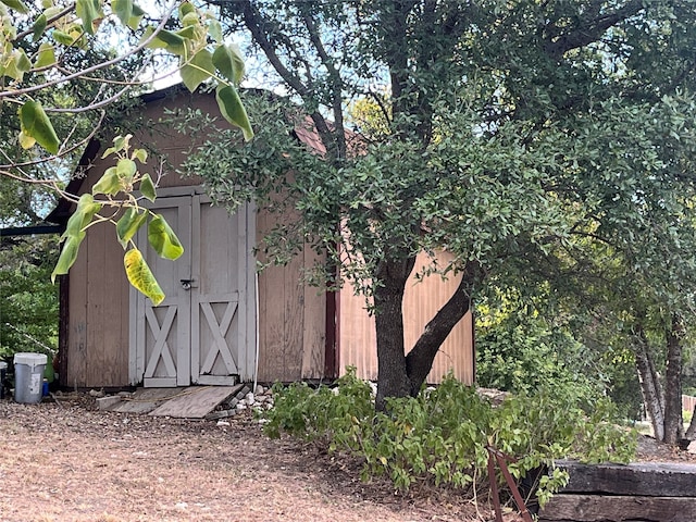 view of outbuilding