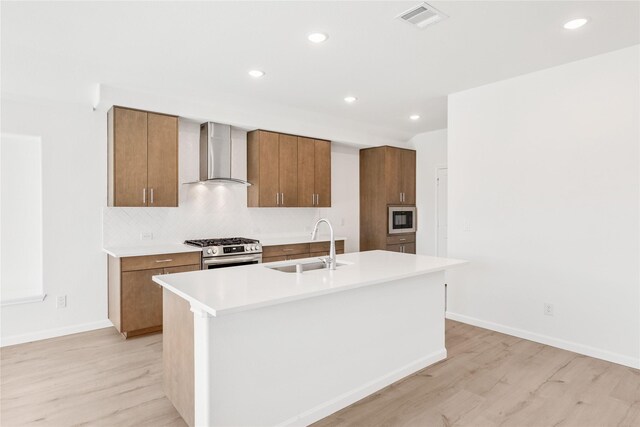 spare room featuring light hardwood / wood-style flooring