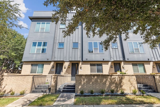 view of townhome / multi-family property