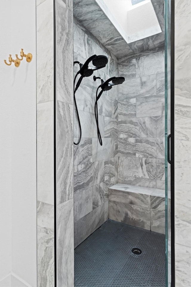 6005 Englishoak Dr, Arlington, TX 76016 - bathroom featuring a stall shower and a skylight