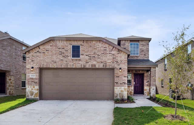 front of property with a front lawn