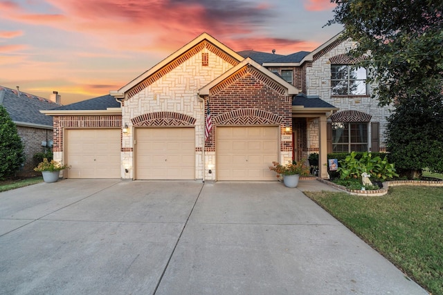 view of front facade with a garage