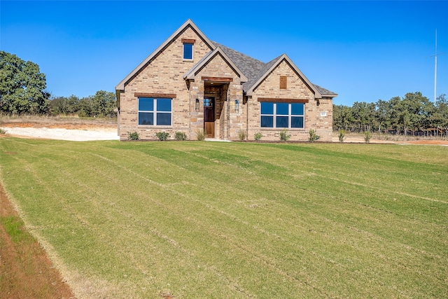 craftsman house with a front yard