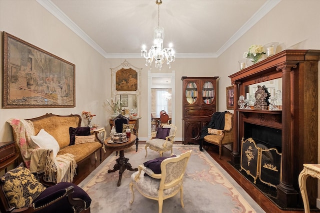 living area with crown molding and an inviting chandelier