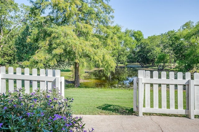 view of yard with a water view