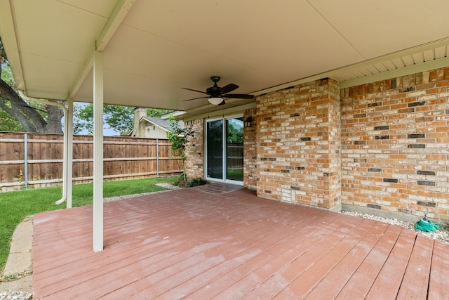 deck with ceiling fan