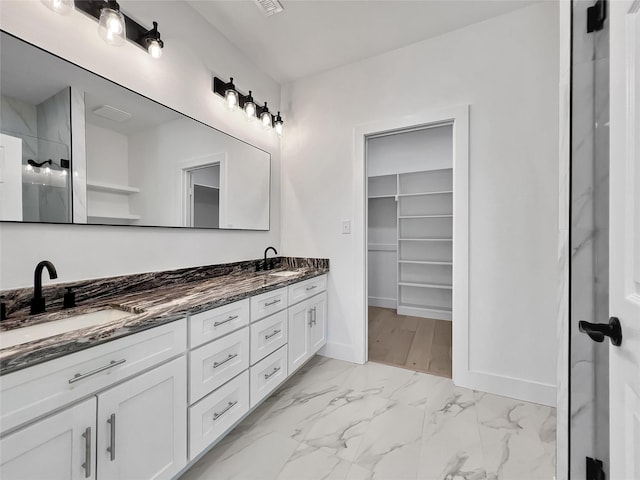 bathroom with vanity