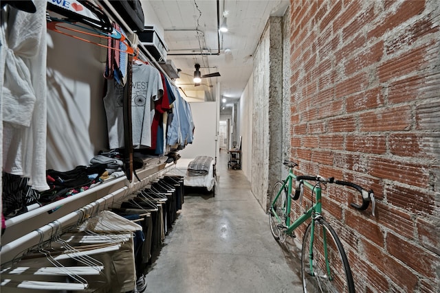 view of spacious closet