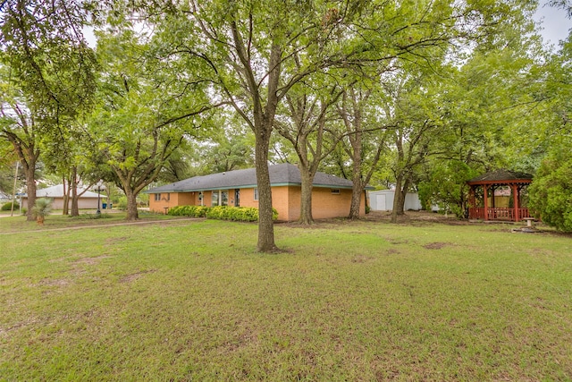 view of yard featuring a gazebo