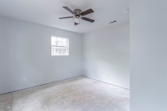 empty room featuring ceiling fan