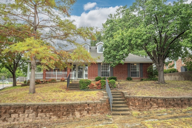 view of front of home with covered porch