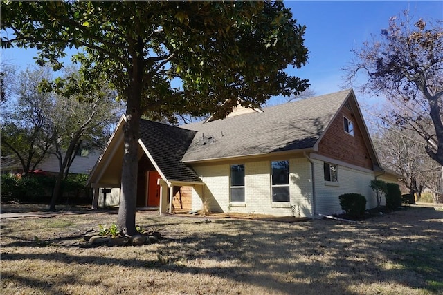 view of home's exterior