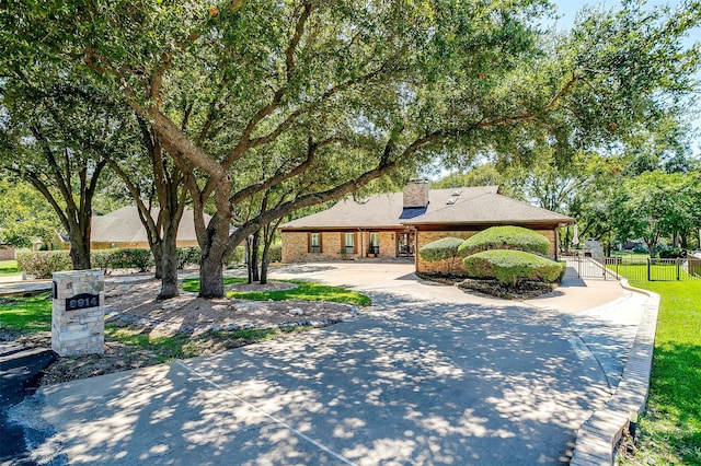 view of front of house