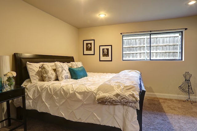 bedroom with carpet flooring