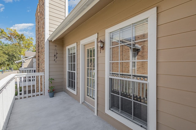 balcony featuring a porch