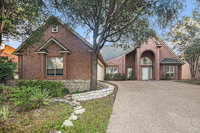 view of front facade with a garage