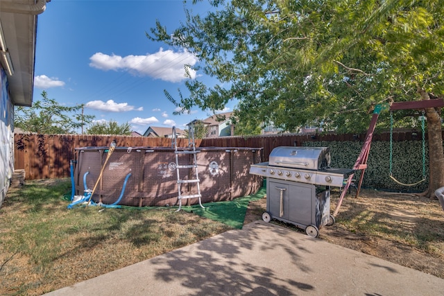 view of yard featuring a patio