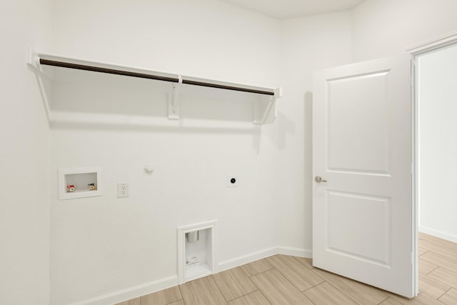 924 Alder Dr, Lavon, TX 75166 - laundry area featuring gas dryer hookup, electric dryer hookup, and hookup for a washing machine