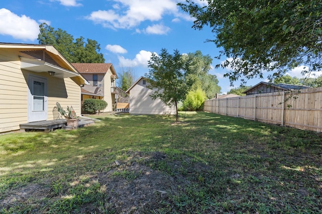 805 S 3rd St, Grandview, TX 76050 - view of yard featuring a fenced backyard