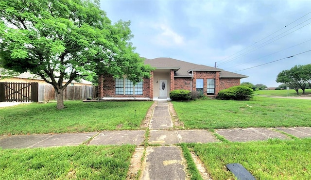 view of front of house with a front lawn