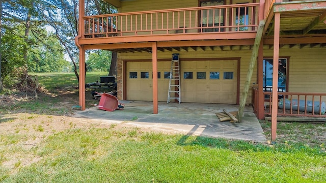 view of outdoor structure with a yard