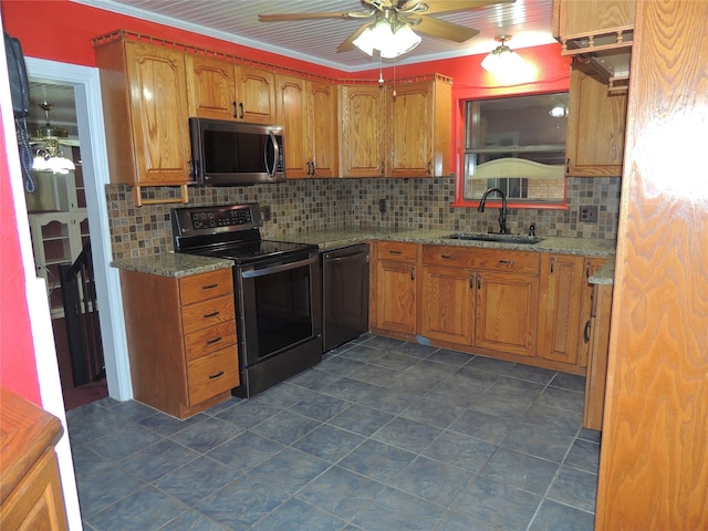 kitchen featuring ceiling fan, sink, tasteful backsplash, black appliances, and ornamental molding