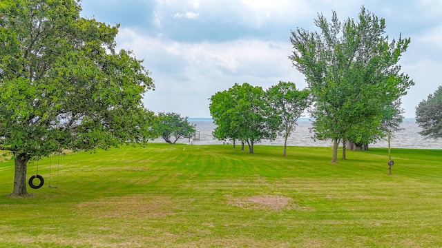 view of yard with a water view