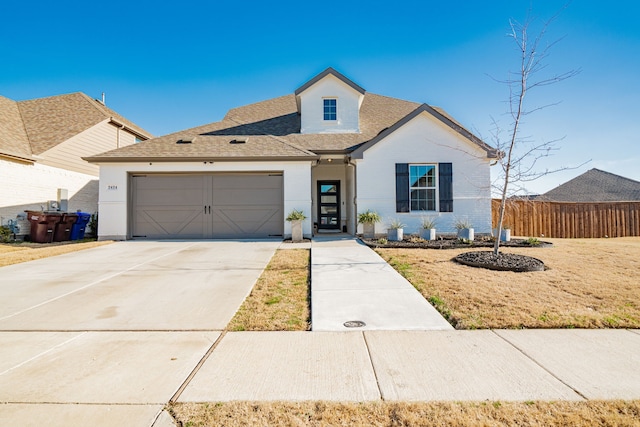 view of front facade featuring a garage