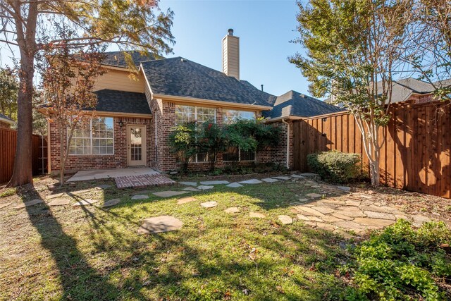 view of yard with a patio