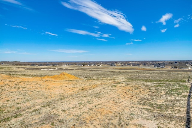 view of yard featuring a rural view