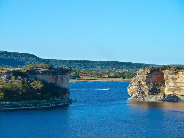 1101 Mountain Bluebird Ct, Possum Kingdom Lake, TX 76449