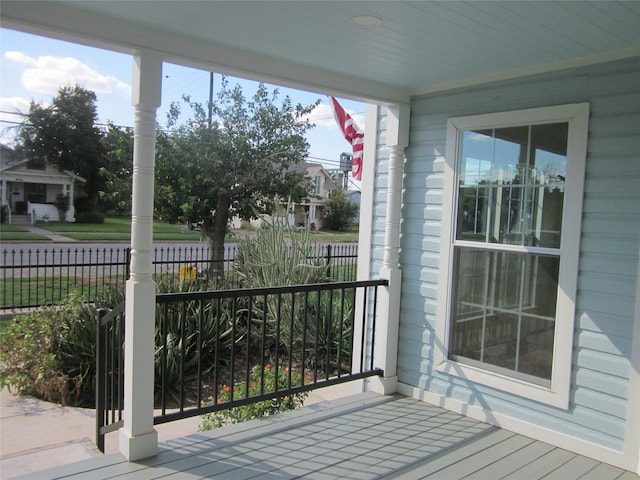 exterior space featuring a porch