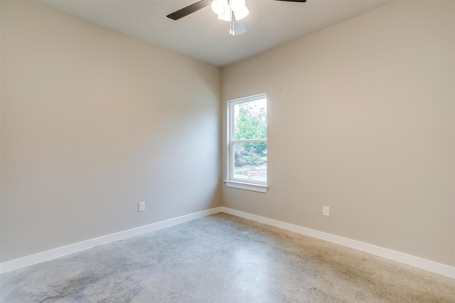 unfurnished room featuring ceiling fan