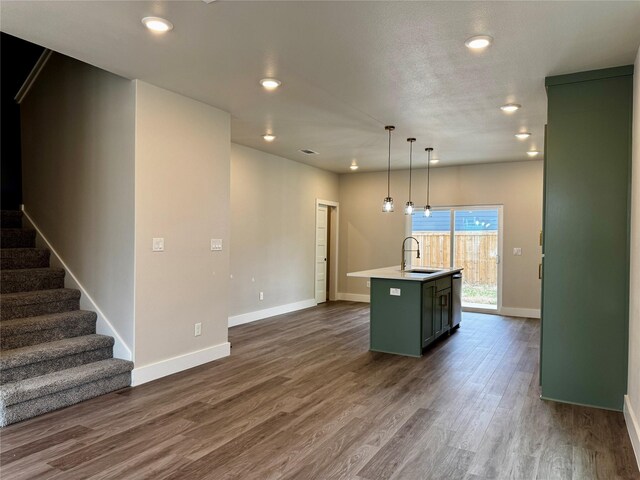 unfurnished bedroom featuring carpet