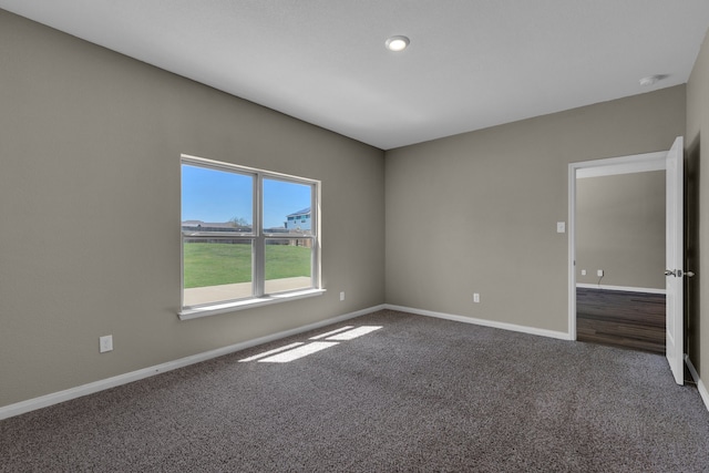 view of carpeted spare room