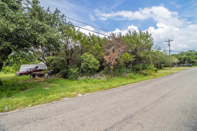 Listing photo 3 for 4311 W Oak Trl, Granbury TX 76048