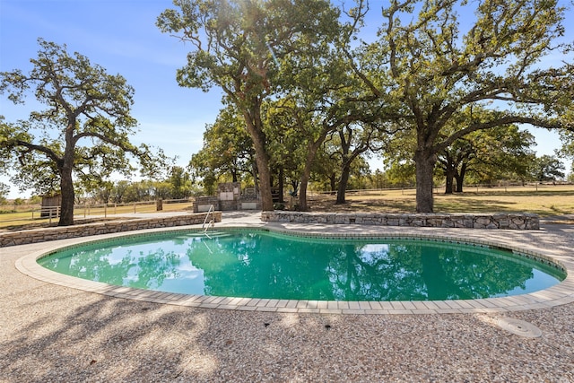 view of swimming pool