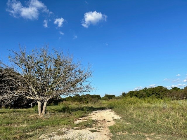 Listing photo 3 for 4977 County Road 1219, Rio Vista TX 76093