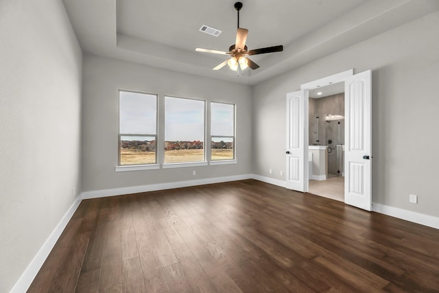 unfurnished bedroom with wood-type flooring and ceiling fan