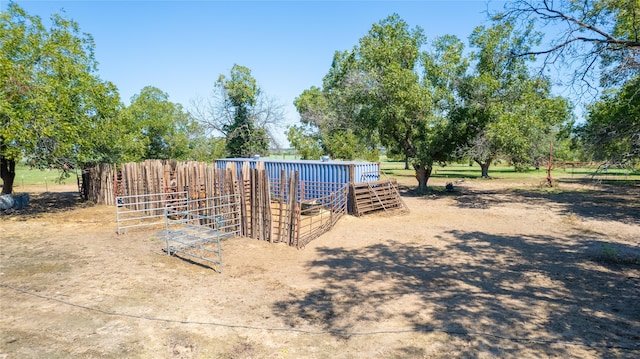 view of yard with an outdoor structure