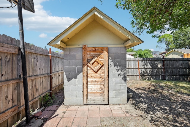 view of outdoor structure