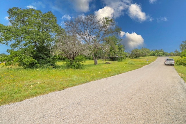 Listing photo 2 for 5904 Flint Dr, Granbury TX 76048