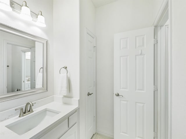 bathroom with vanity