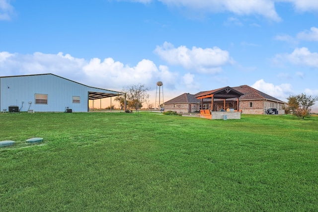 view of yard featuring cooling unit