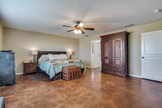 bedroom featuring ceiling fan