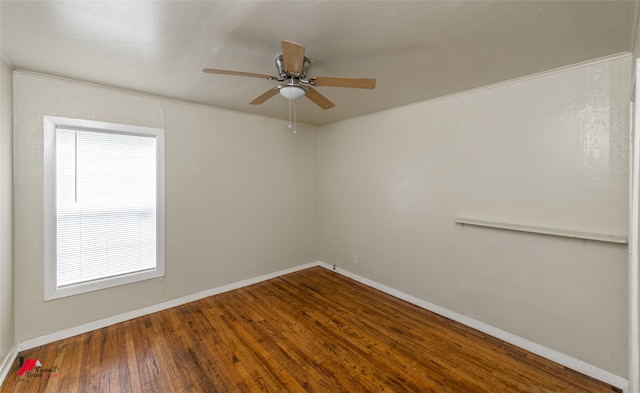 unfurnished room featuring wood-type flooring and ceiling fan