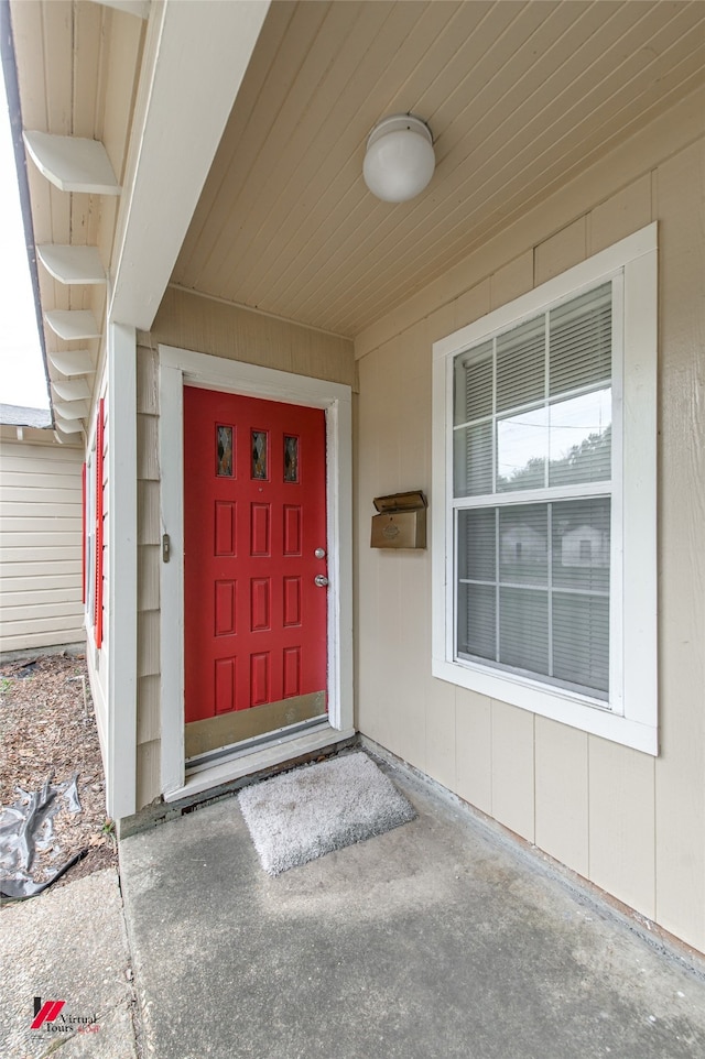 view of property entrance