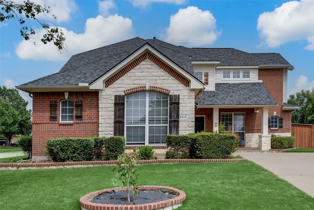 view of front of house with a front lawn