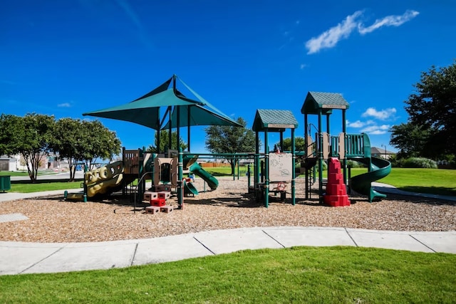 view of jungle gym featuring a yard