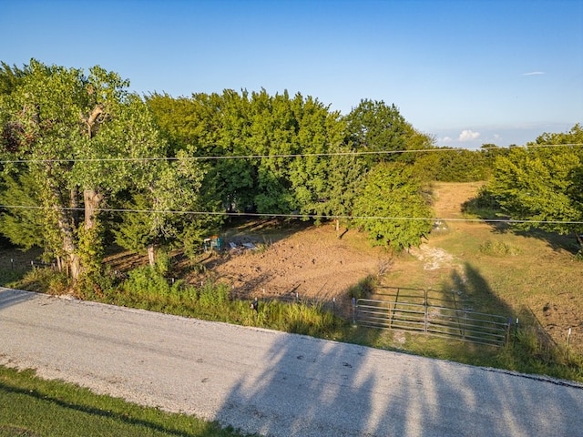 Listing photo 2 for 453 County Road 3383, Paradise TX 76073